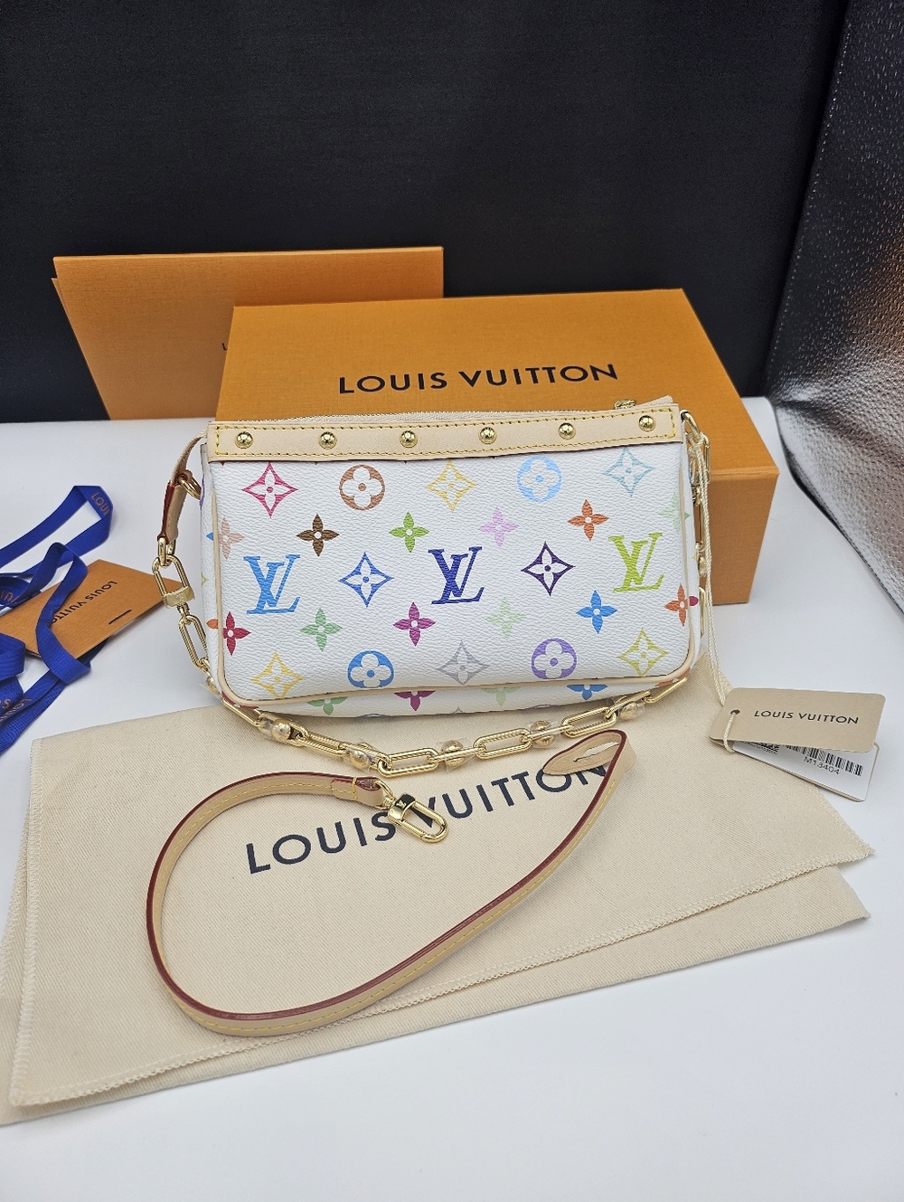 Brand new authentic Louis Vuitton LV x TM Pochette Accessoires, Multicolor - Picture 3 of 17